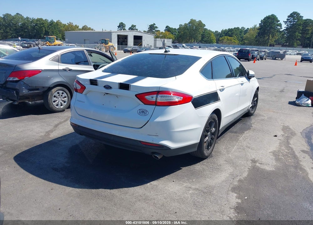 2016 FORD FUSION VIN: 3FA6P0G75GR369011