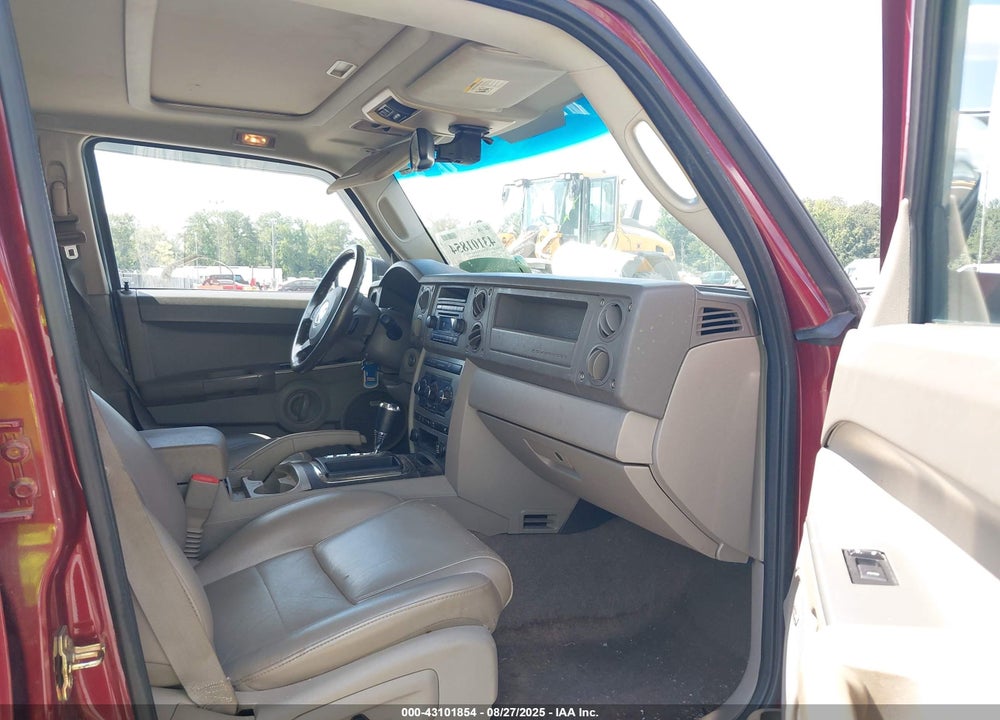 2007 JEEP COMMANDER VIN: 1J8HH48P17C579828
