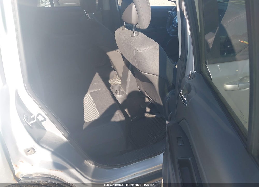 2011 JEEP COMPASS VIN: 1J4NF1FB7BD141835