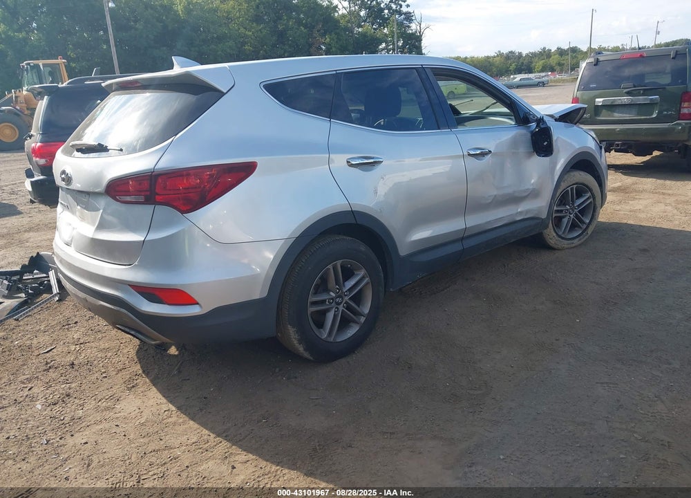 2017 HYUNDAI SANTA FE VIN: 5XYZT3LB7HG460095