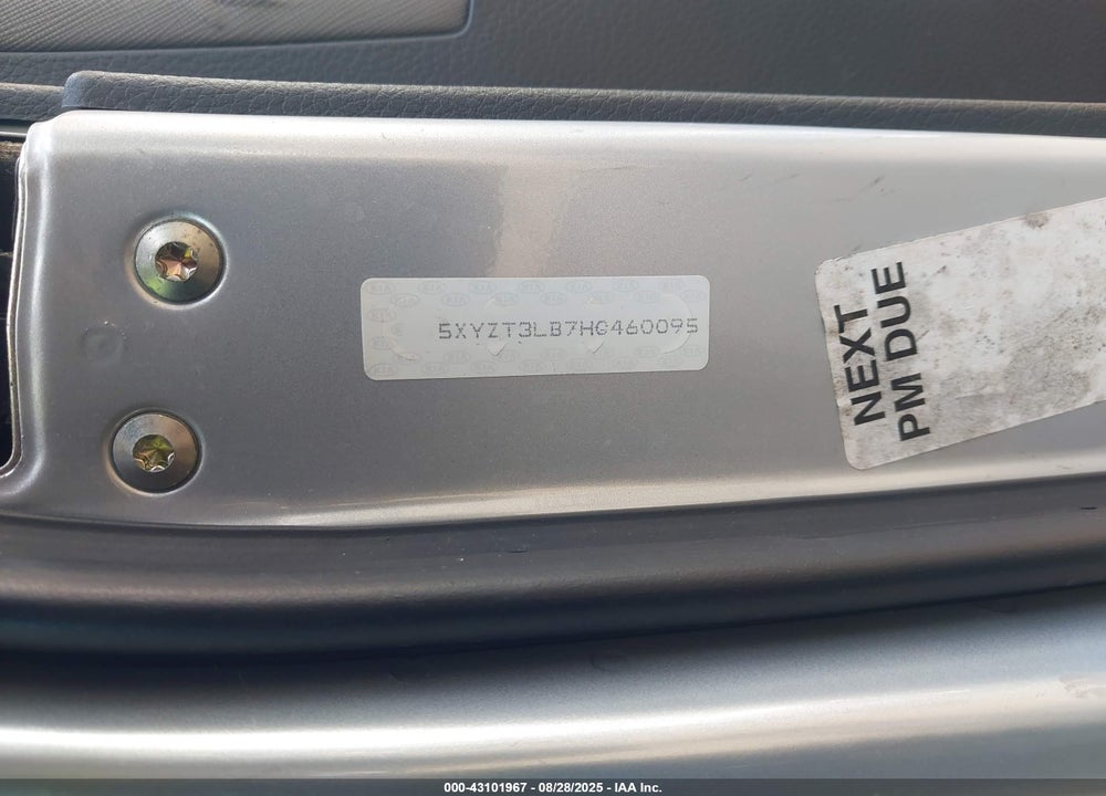 2017 HYUNDAI SANTA FE VIN: 5XYZT3LB7HG460095