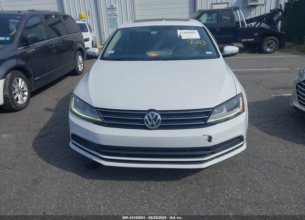 2018 VOLKSWAGEN JETTA VIN: 3VWDB7AJ8JM225211