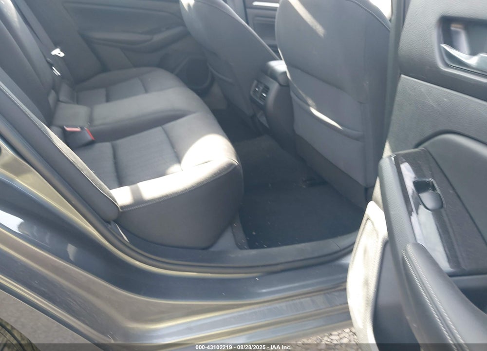 2020 NISSAN ALTIMA VIN: 1N4BL4DW8LC100670