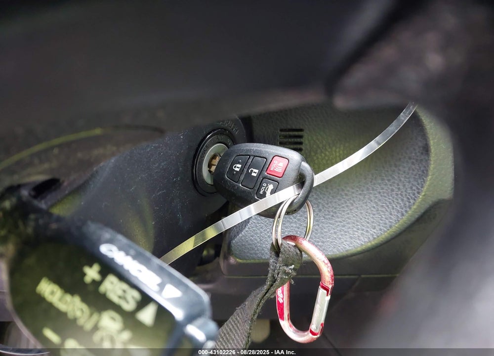 2018 TOYOTA COROLLA VIN: 5YFBURHE8JP755177