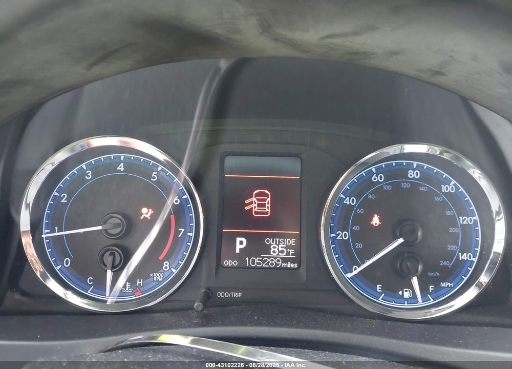 2018 TOYOTA COROLLA VIN: 5YFBURHE8JP755177