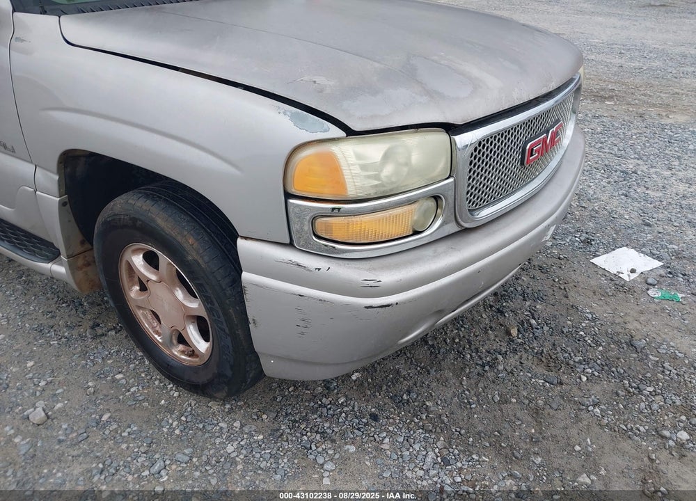 2005 GMC YUKON XL 1500 DENALI VIN: 1GKFK66U05J132151