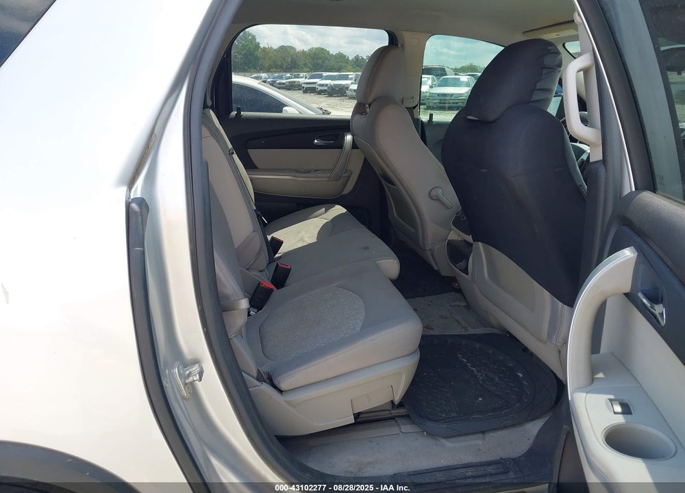 2011 GMC ACADIA SL VIN: 1GKKRNED2BJ264801