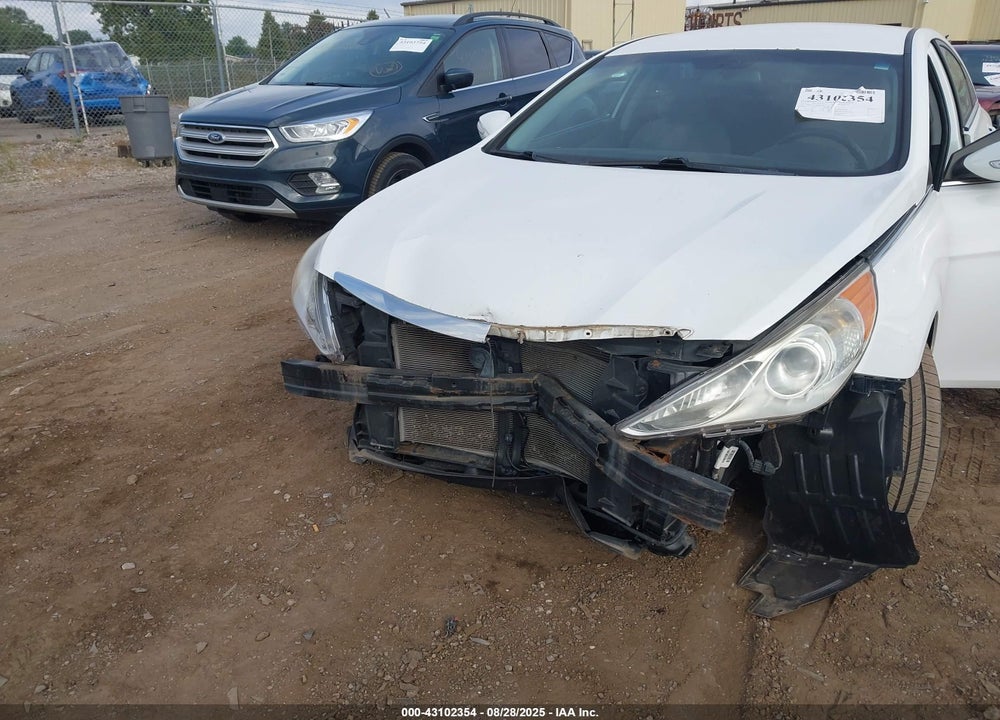 2014 HYUNDAI SONATA GLS VIN: 5NPEB4AC7EH871701