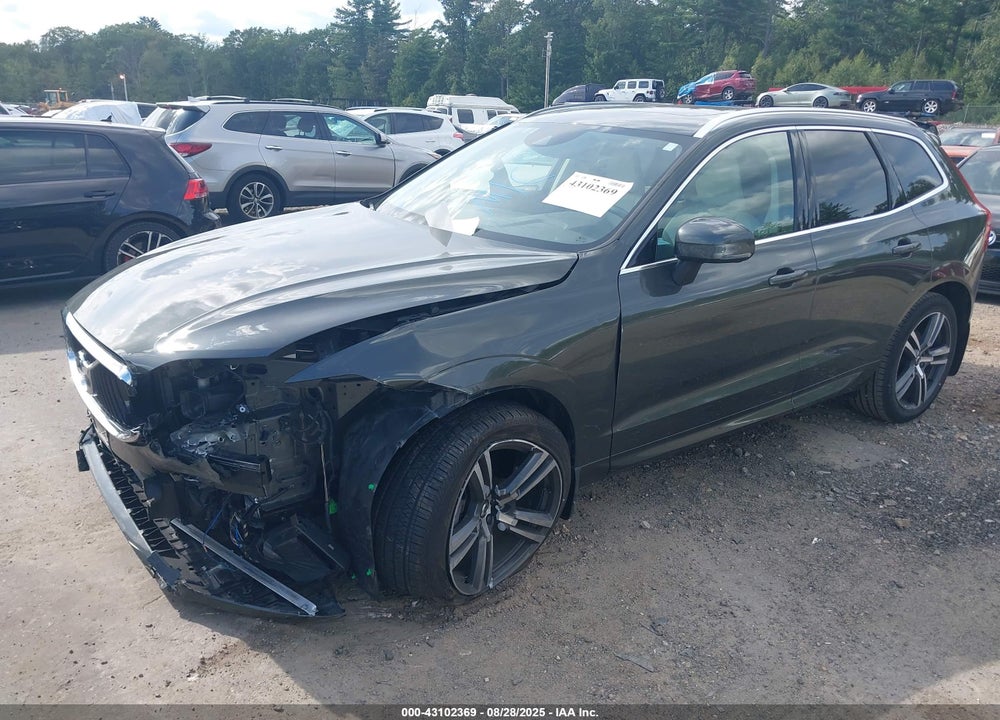 2019 VOLVO XC60 T5 MOMENTUM VIN: LYV102RK4KB214452