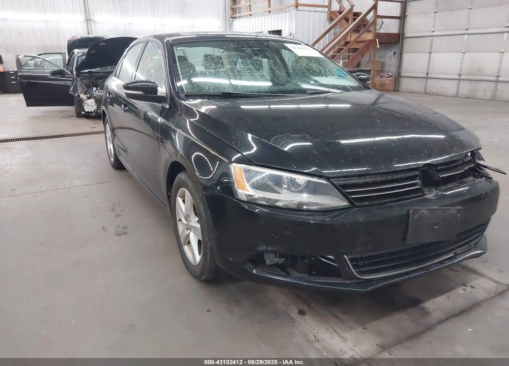 2014 VOLKSWAGEN JETTA 2.0L TDI VIN: 3VWLL7AJ6EM404832