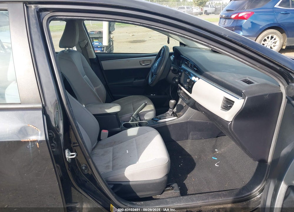 2015 TOYOTA COROLLA VIN: 2T1BURHE8FC238033