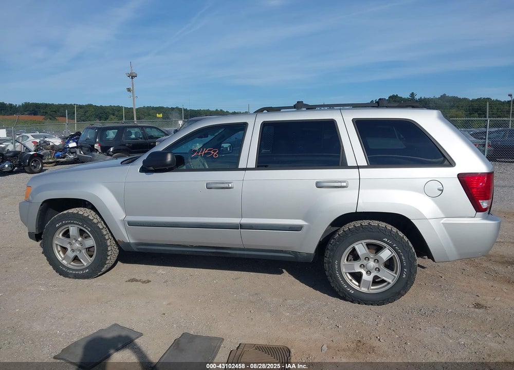 2007 JEEP GRAND CHEROKEE LAREDO VIN: 1J8GR48K97C656233