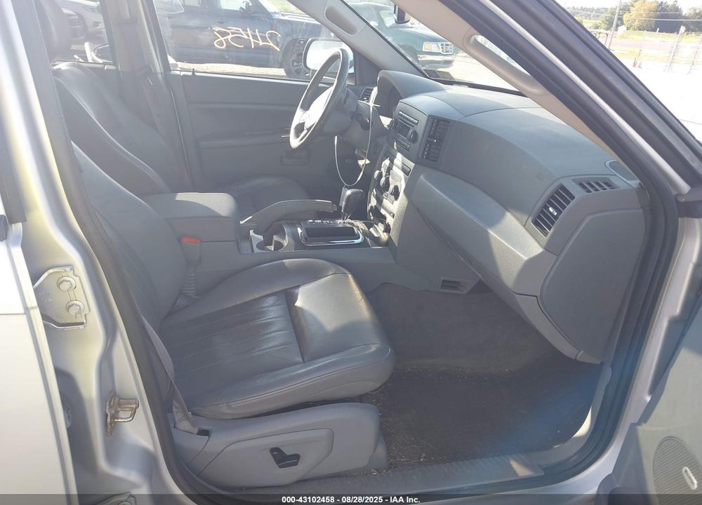 2007 JEEP GRAND CHEROKEE LAREDO VIN: 1J8GR48K97C656233