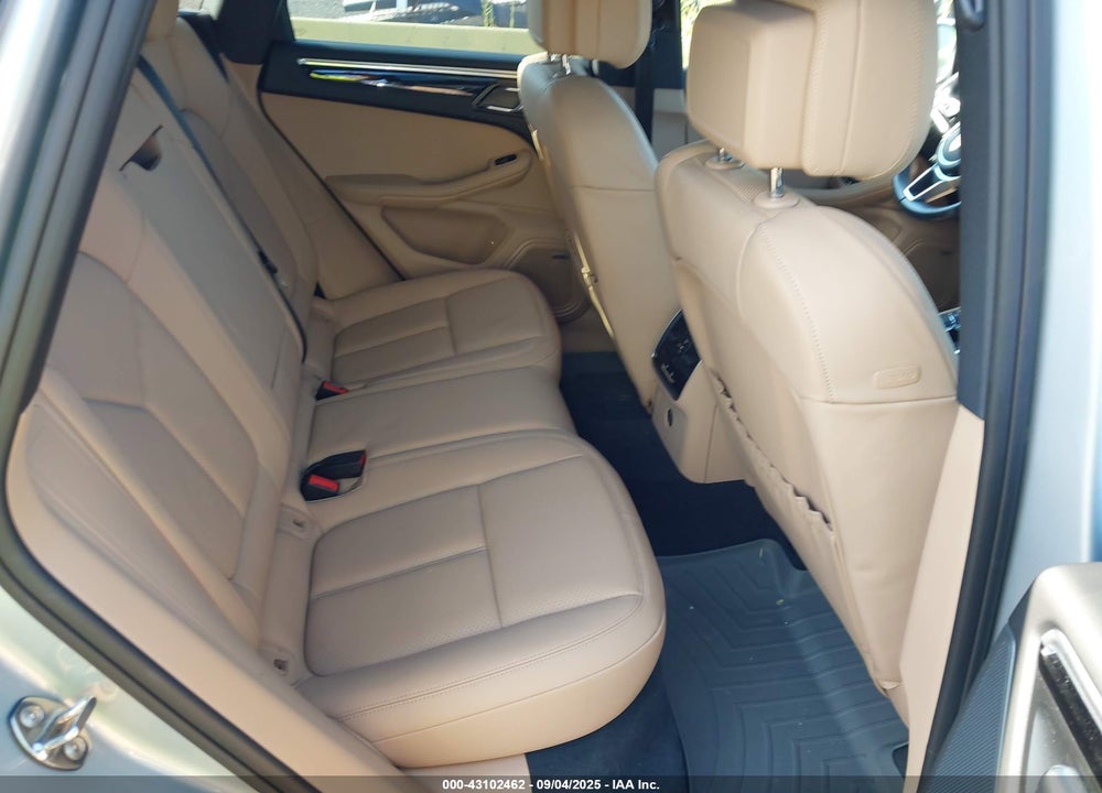 2019 PORSCHE MACAN VIN: WP1AA2A52KLB03654