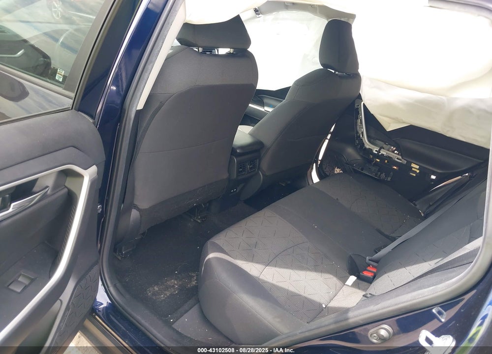 2021 TOYOTA RAV4 XLE VIN: 2T3P1RFV4MW180006