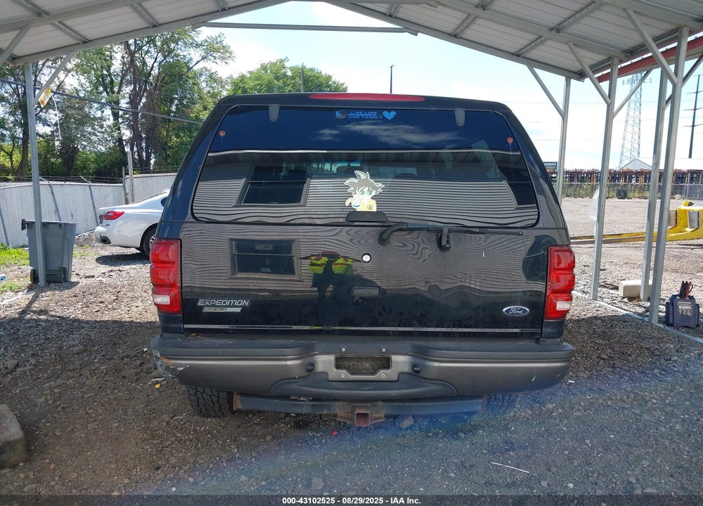 2001 FORD EXPEDITION XLT VIN: 1FMRU16W71LA90885