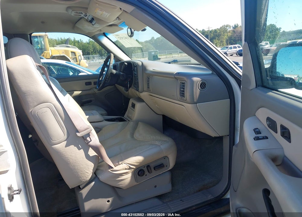 2001 GMC YUKON XL 1500 SLT VIN: 3GKEC16TX1G165088