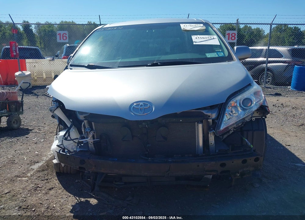 2017 TOYOTA SIENNA VIN: 5TDKZ3DC7HS826423