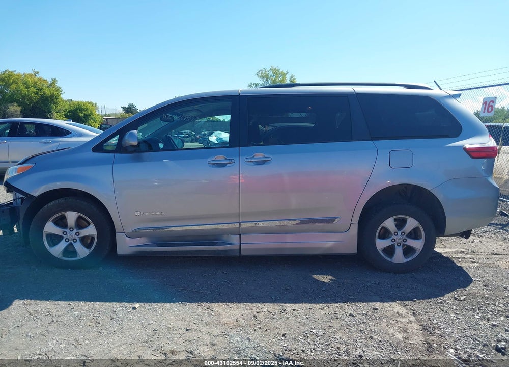 2017 TOYOTA SIENNA VIN: 5TDKZ3DC7HS826423