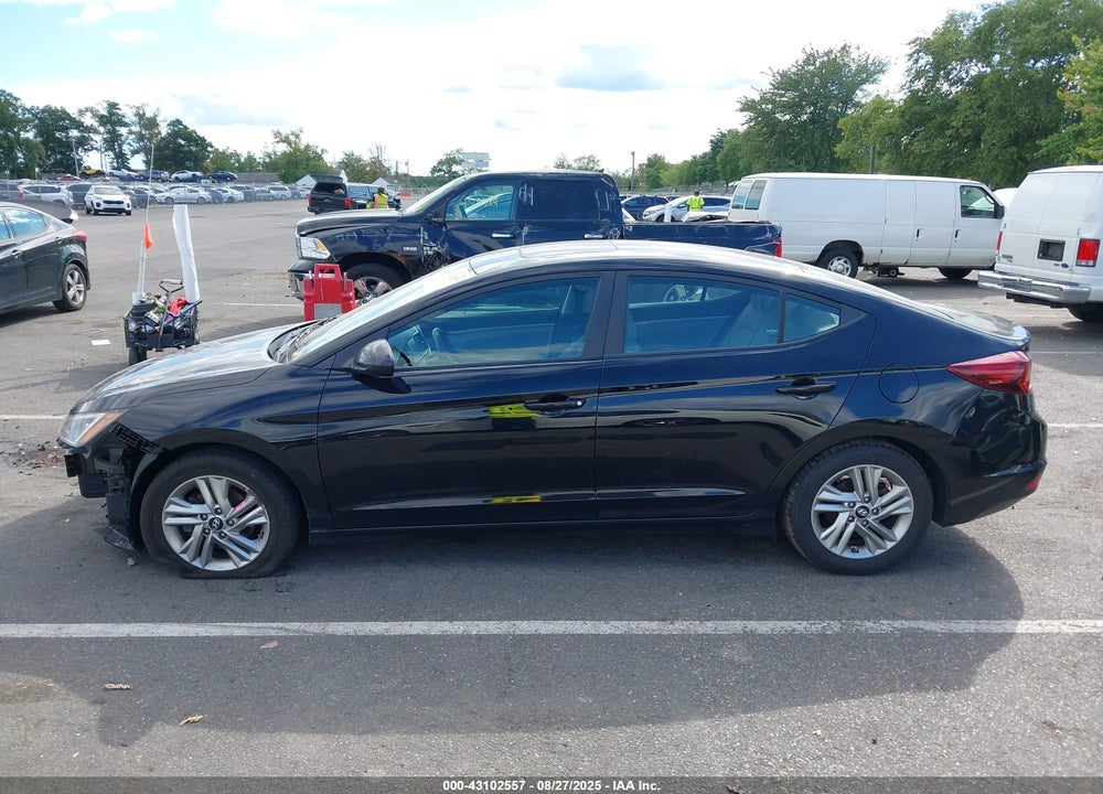 2019 HYUNDAI ELANTRA VIN: KMHD84LF5KU785480