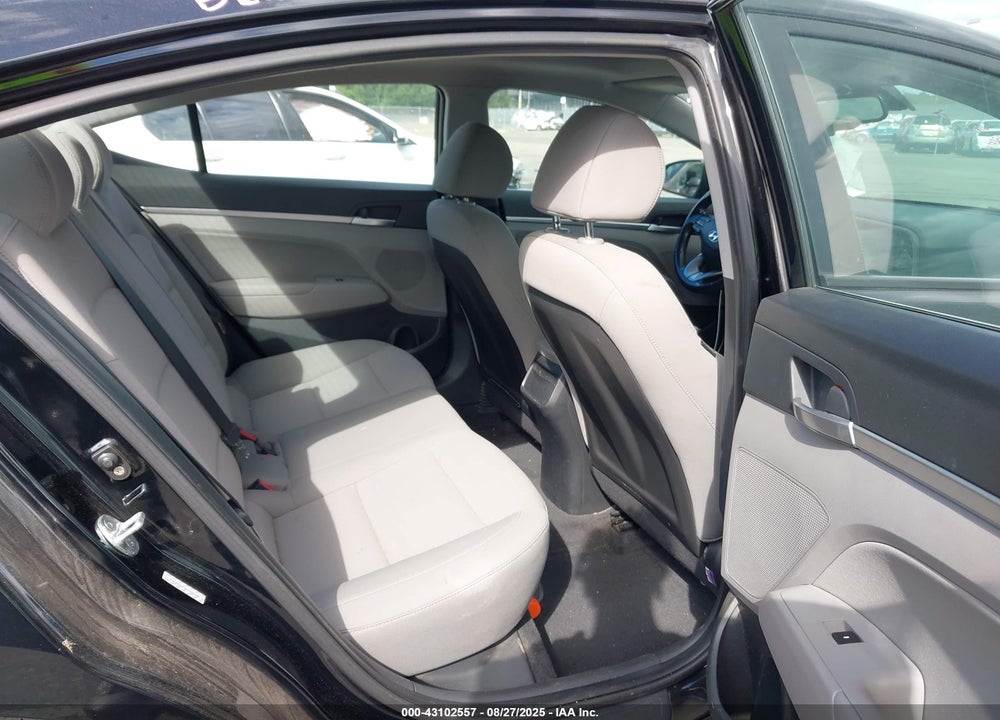 2019 HYUNDAI ELANTRA VIN: KMHD84LF5KU785480