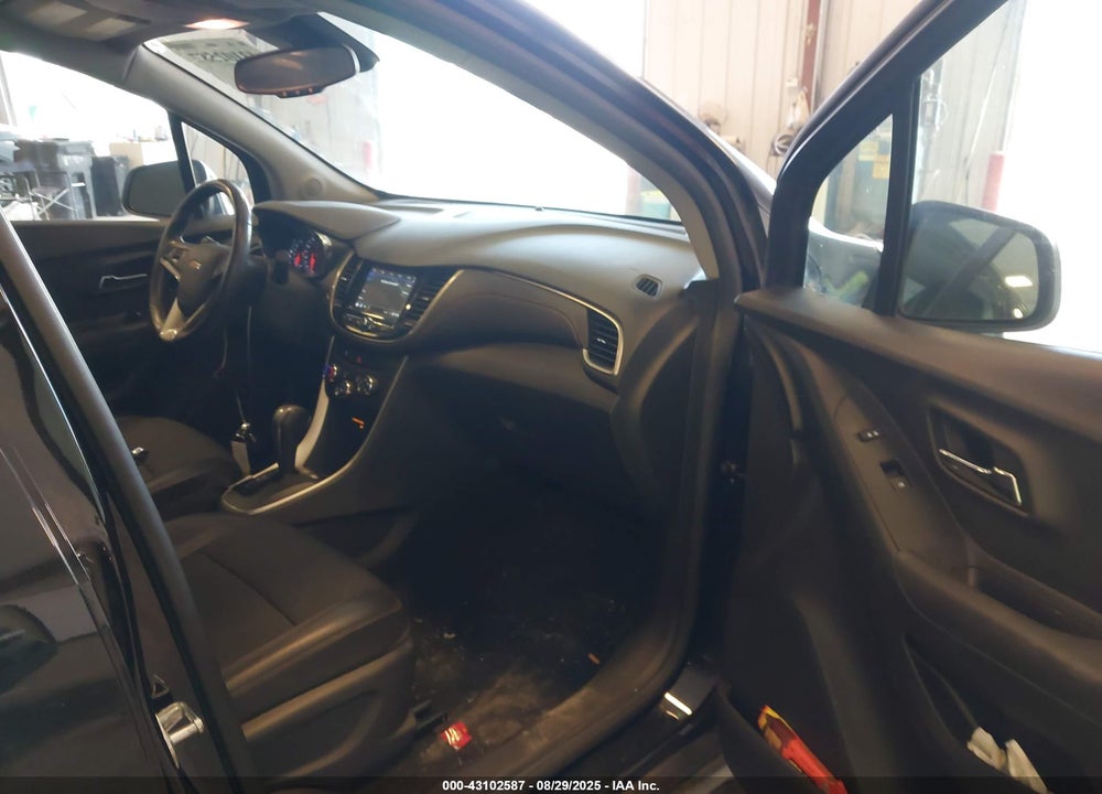 2019 CHEVROLET TRAX VIN: KL7CJLSB5KB909916