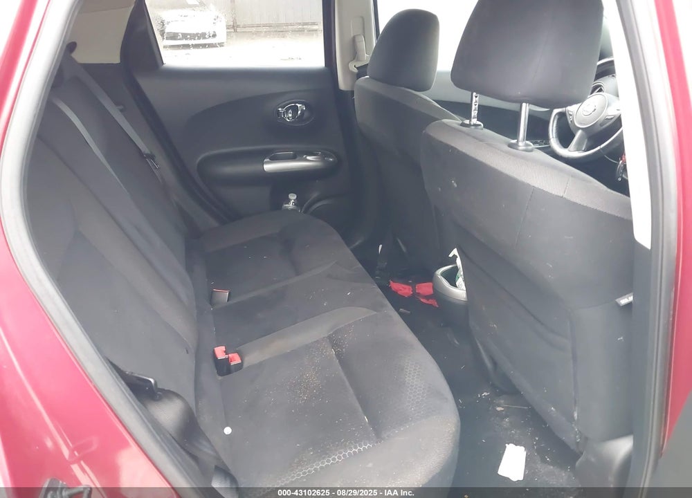 2011 NISSAN JUKE VIN: JN8AF5MV3BT005107