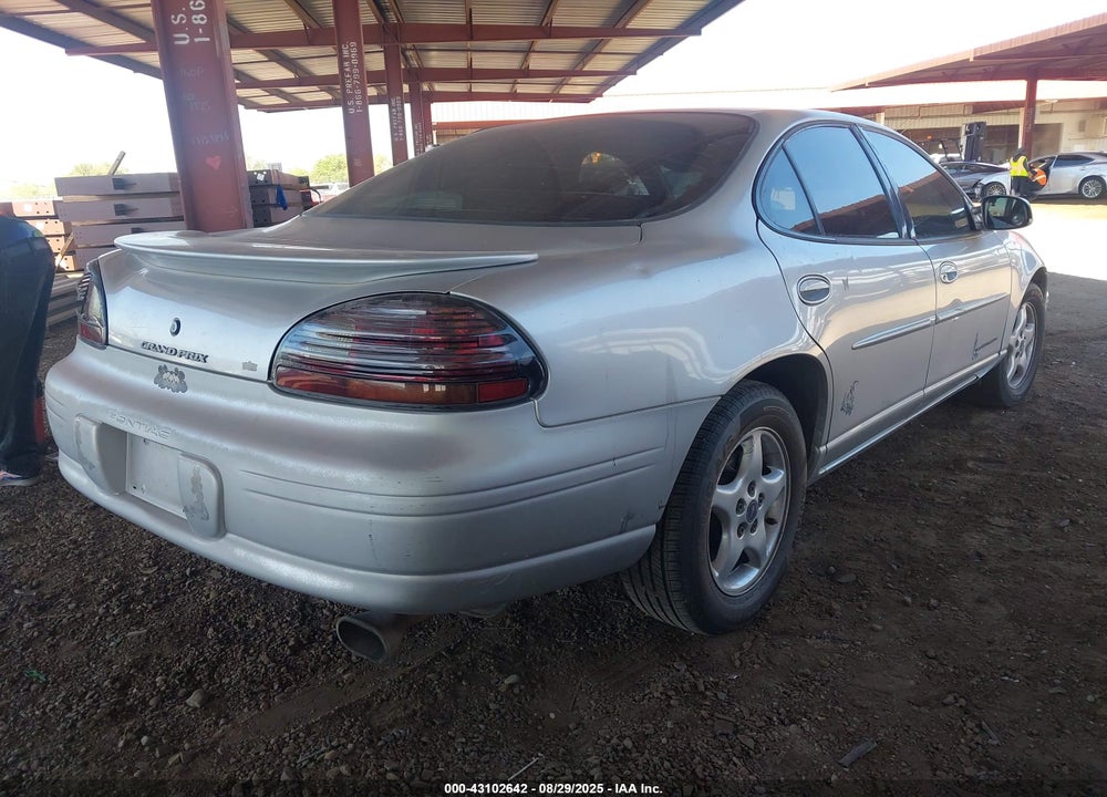 2002 PONTIAC GRAND PRIX SE VIN: 1G2WK52JX2F102479