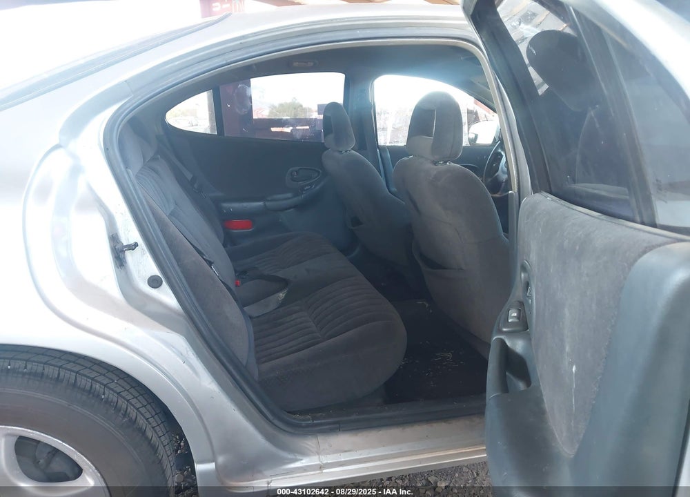 2002 PONTIAC GRAND PRIX SE VIN: 1G2WK52JX2F102479