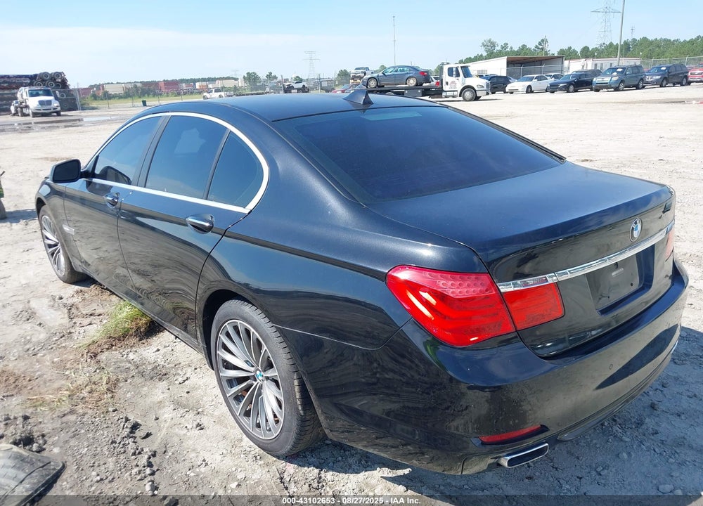 2011 BMW 7 SERIES VIN: WBAKA4C57BC612747