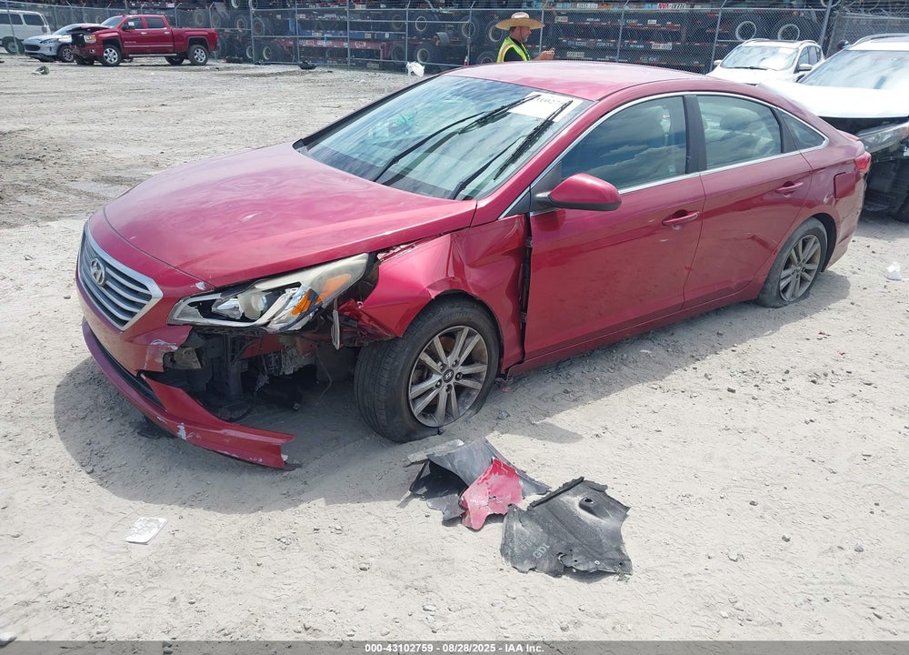 2015 HYUNDAI SONATA SE VIN: 5NPE24AF1FH226652