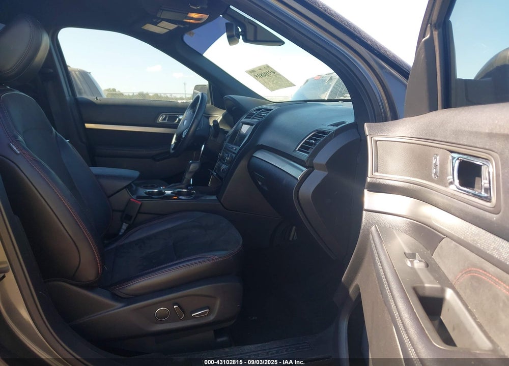 2018 FORD EXPLORER VIN: 1FM5K7D8XJGA02092