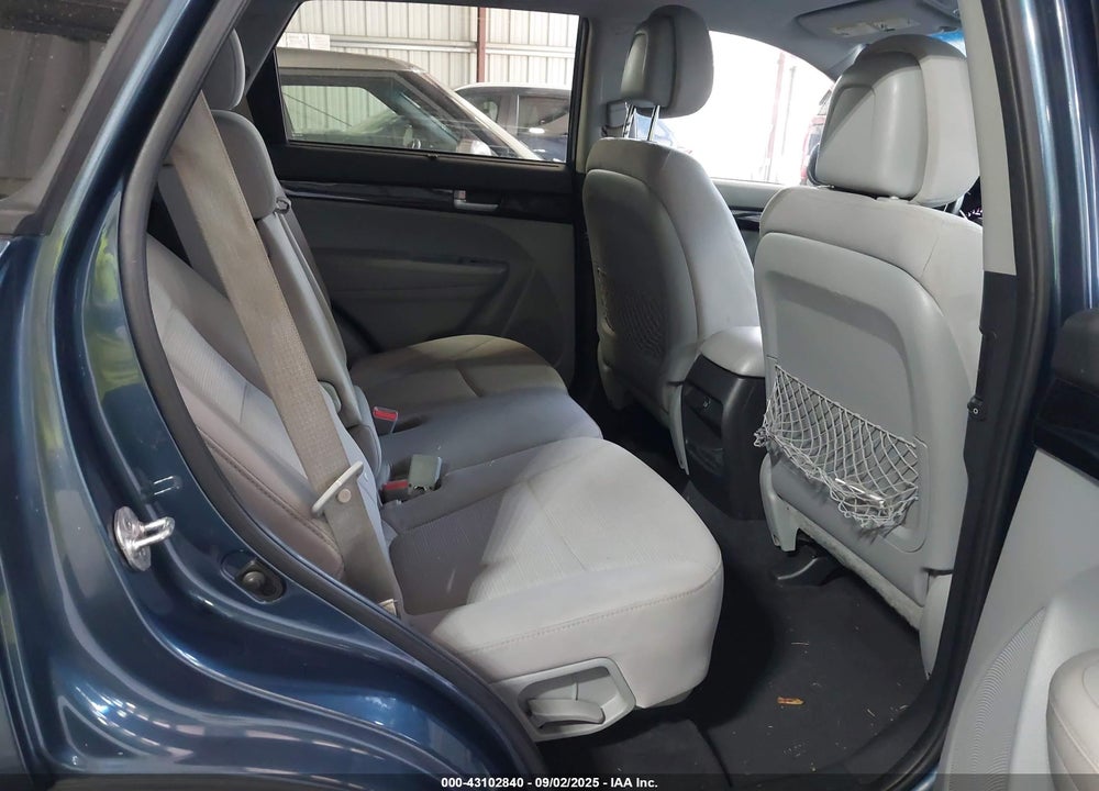 2015 KIA SORENTO VIN: 5XYKT3A66FG595363
