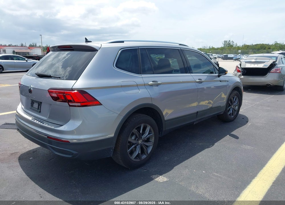 2022 VOLKSWAGEN TIGUAN VIN: 3VV3B7AX0NM149171