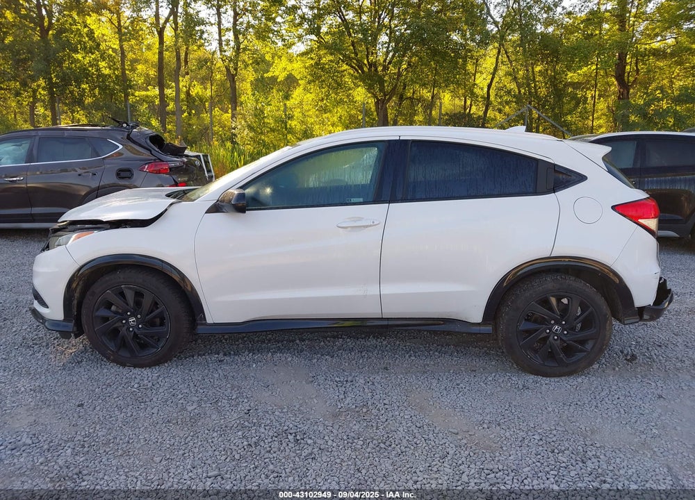 2021 HONDA HR-V VIN: 3CZRU6H17MM727533