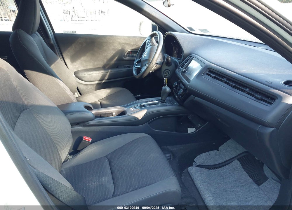 2021 HONDA HR-V VIN: 3CZRU6H17MM727533