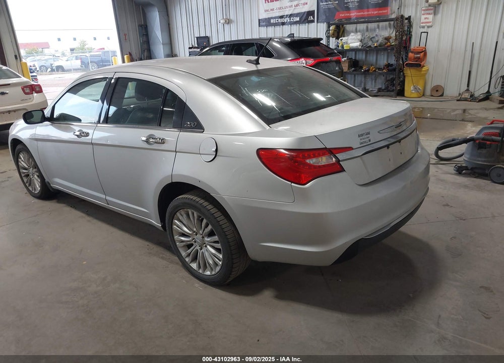 2011 CHRYSLER 200 LIMITED VIN: 1C3BC2FBXBN613810