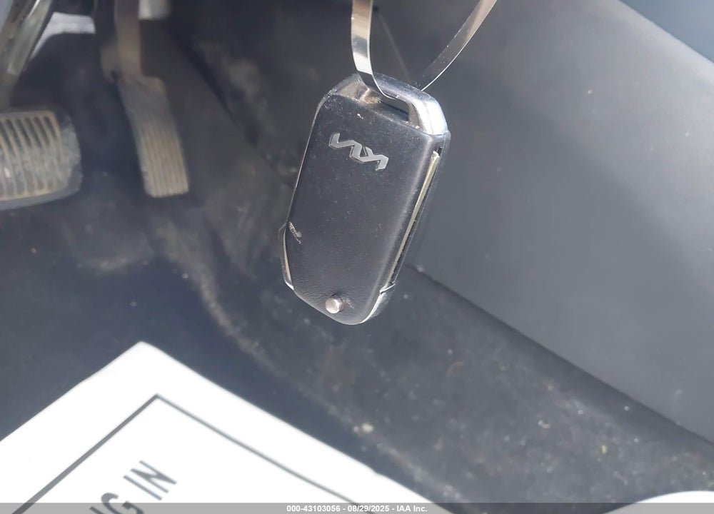 2023 KIA SOUL VIN: KNDJ23AU4P7838597
