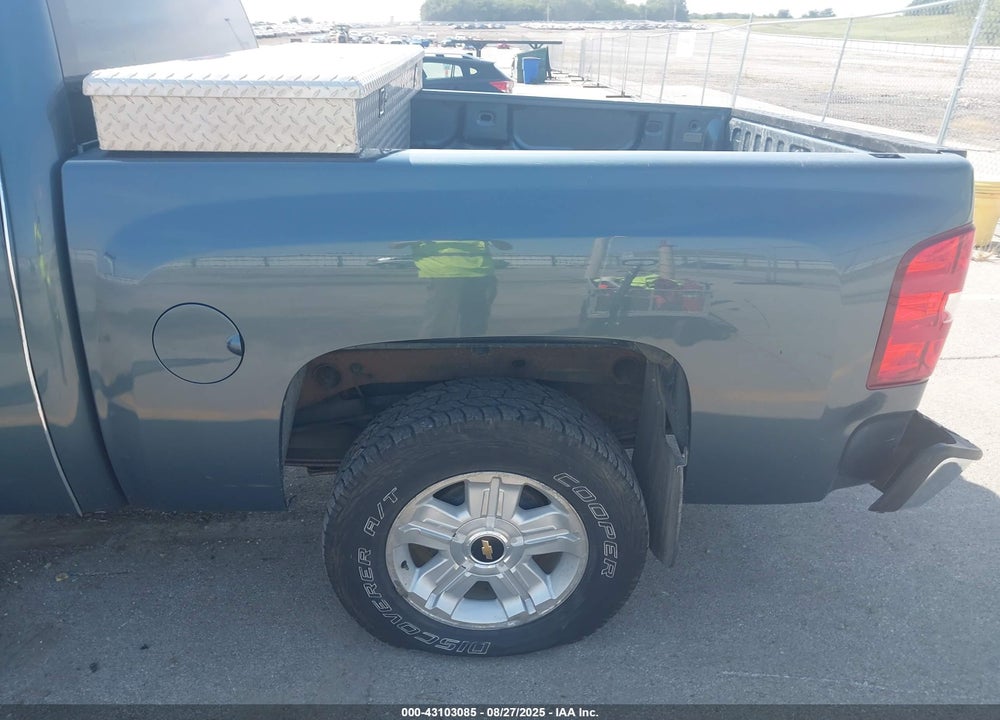 2011 CHEVROLET SILVERADO 1500 VIN: 3GCPKSE36BG216473