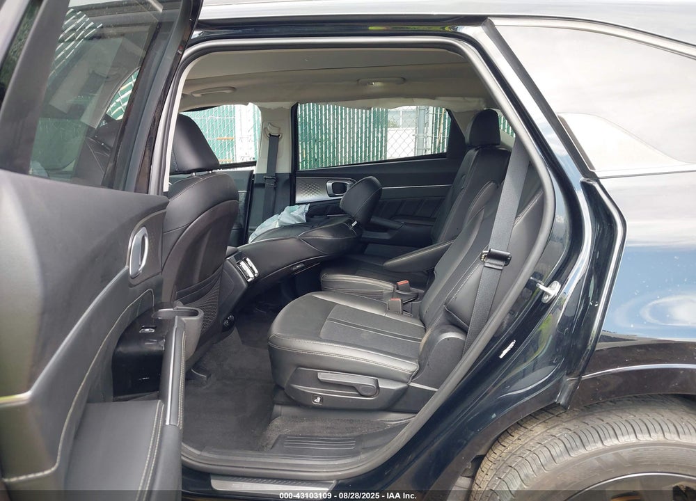 2021 KIA SORENTO VIN: 5XYRK4LF6MG070627