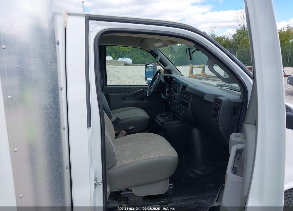 2024 CHEVROLET EXPRESS CUTAWAY VIN: 1HA3GTC77RN003413