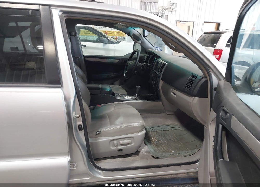 2007 TOYOTA 4RUNNER SR5 V6 VIN: JTEZU14R878073084