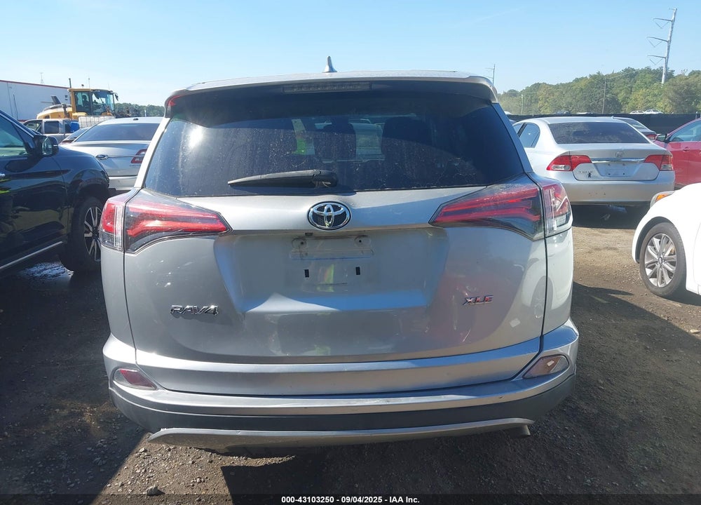 2018 TOYOTA RAV4 VIN: 2T3WFREVXJW479042