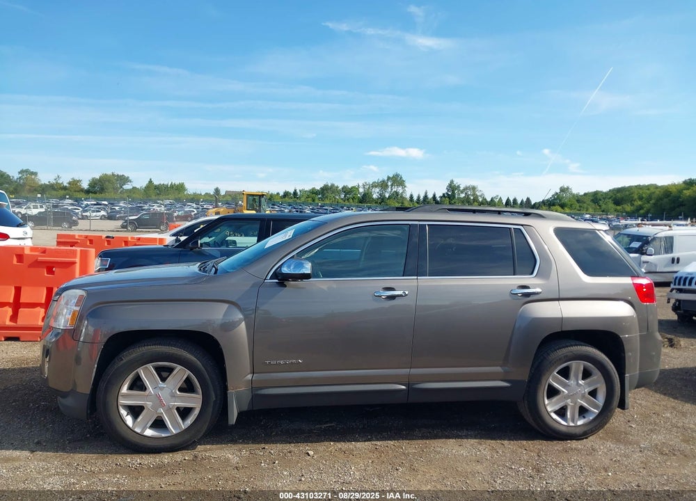 2011 GMC TERRAIN VIN: 2CTFLUE51B6318110