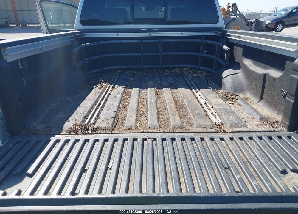 2004 NISSAN TITAN SE VIN: 1N6AA07B34N551750
