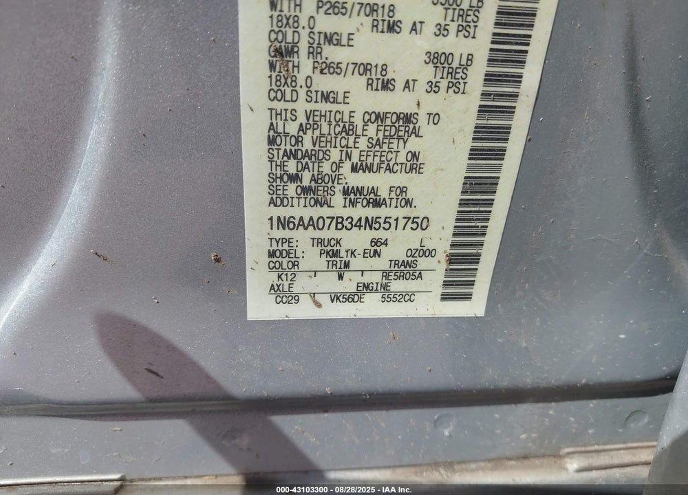 2004 NISSAN TITAN SE VIN: 1N6AA07B34N551750