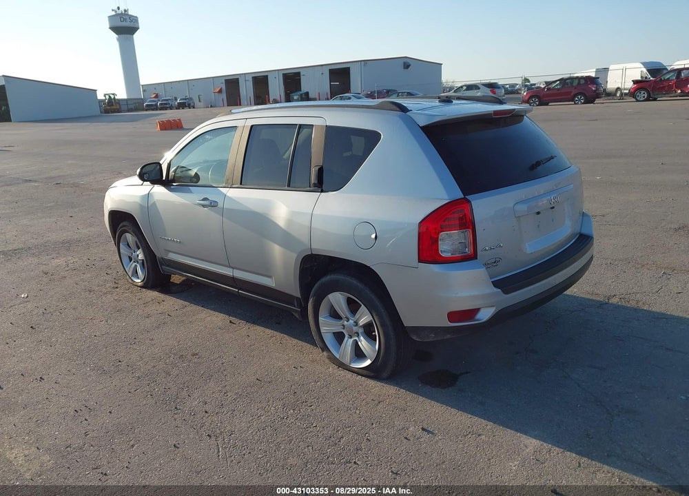 2012 JEEP COMPASS VIN: 1C4NJDEB2CD658422