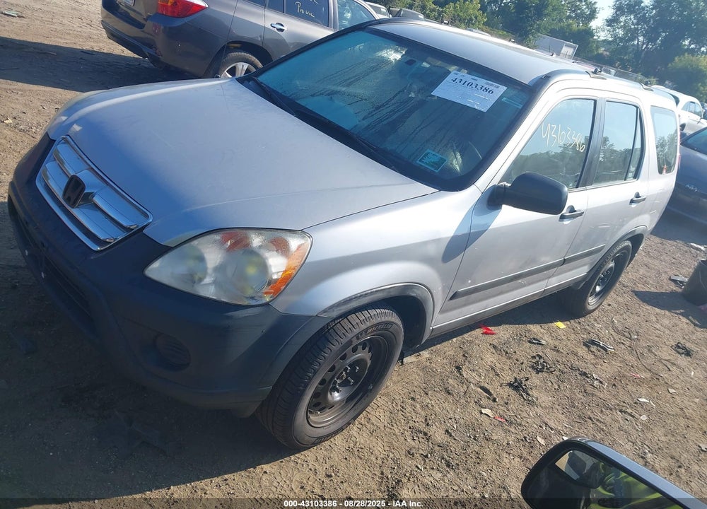 2005 HONDA CR-V LX VIN: JHLRD78555C005272