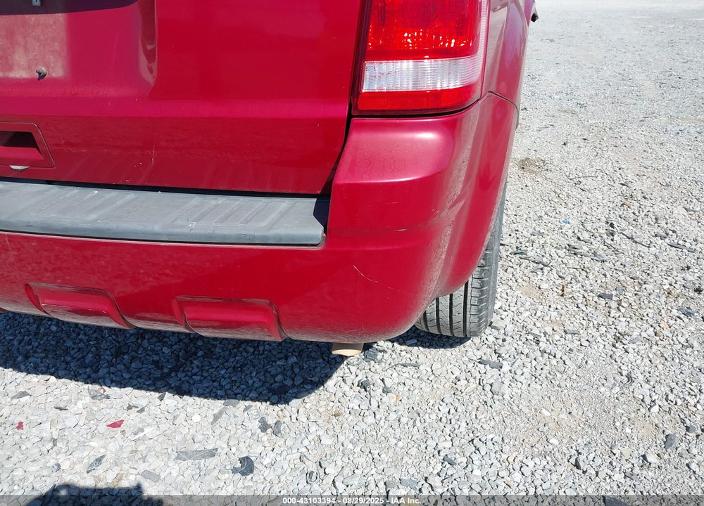 2011 FORD ESCAPE XLS VIN: 1FMCU0C79BKA80170