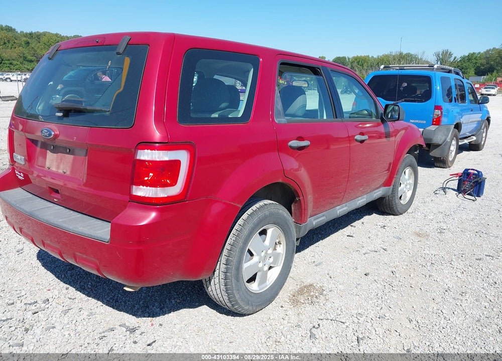 2011 FORD ESCAPE XLS VIN: 1FMCU0C79BKA80170